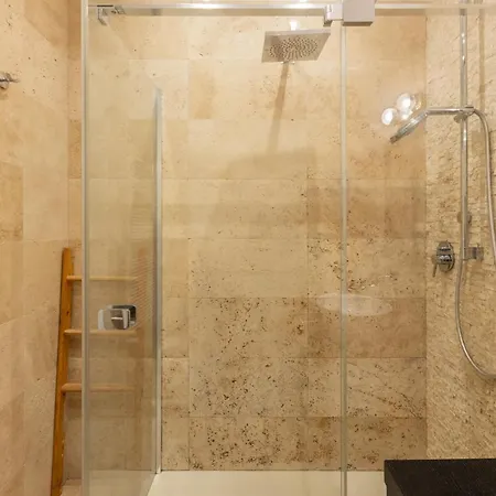 Del Fiore קליארי