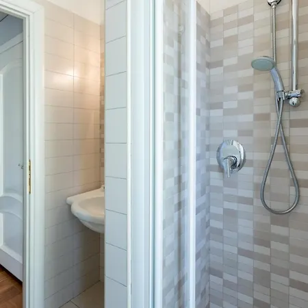 Del Fiore كالياري